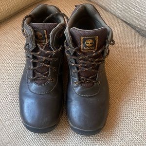 Timberland Boots Sz 4.5 Big Boys Outdoor Waterproof Shoes “Exc Gently Used Cond